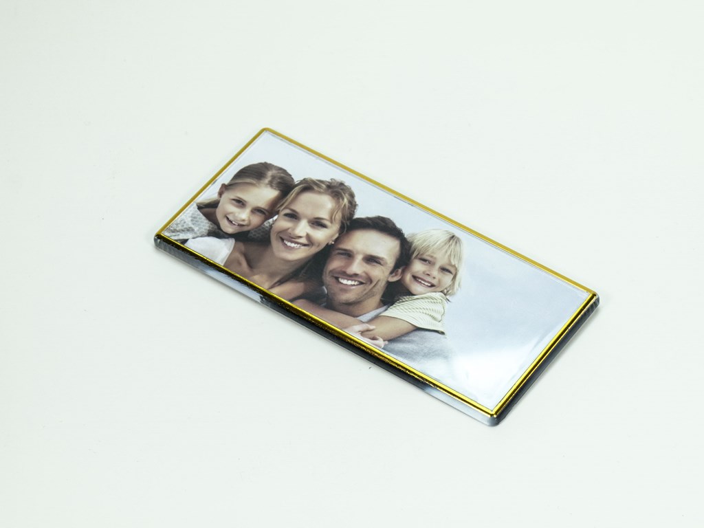 Широкоформатный акриловый магнит с золотой каймой 13,3х6 см